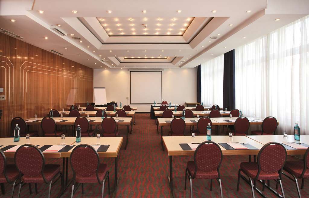 H+ Hotel Siegen Facilities photo